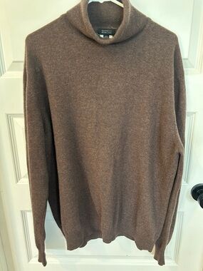 Barneys New York 100% Italian Cashmere Brown Men’s Turtleneck Sweater